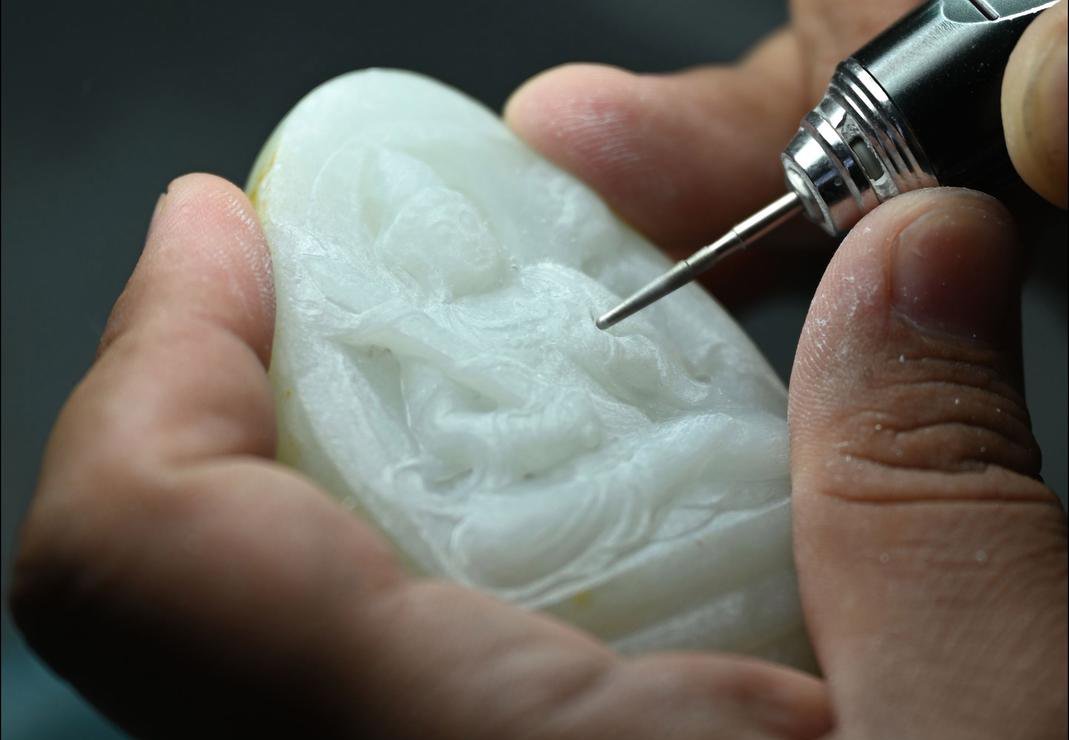 Polierte Jade‑Steinarbeit, chinesische Handwerkskunst